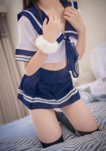 一边下奶一边吃面膜视频讲解_蓝光神马在线观看