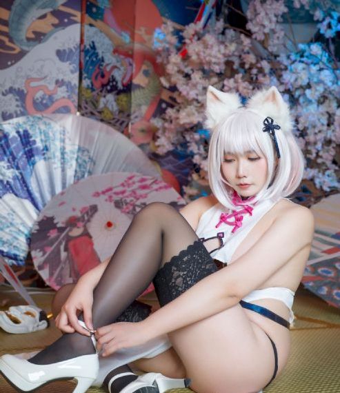 欧美大胸少妇_在线播放高清